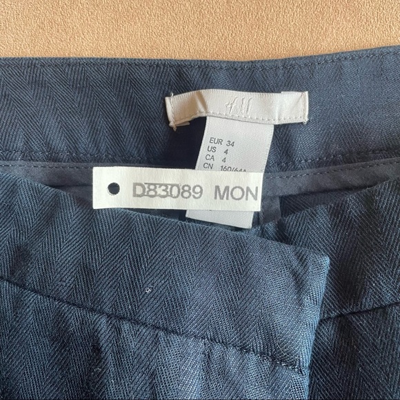 H&M Linen Suit - Navy, fits a size XS/S see details for sizes - Picture 6 of 12